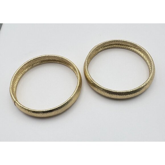 Vintage Textured Gold Tone Bangle Bracelet Set of 2 Foil Wrap - Picture 5 of 7